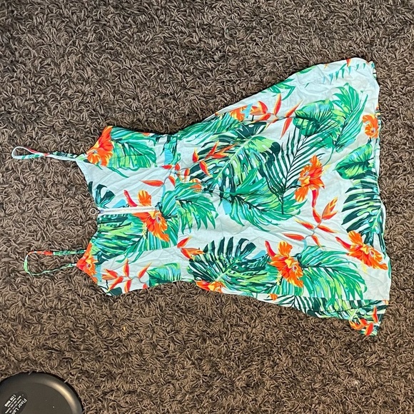 STREETWEAR Society Dress - Picture 1 of 3